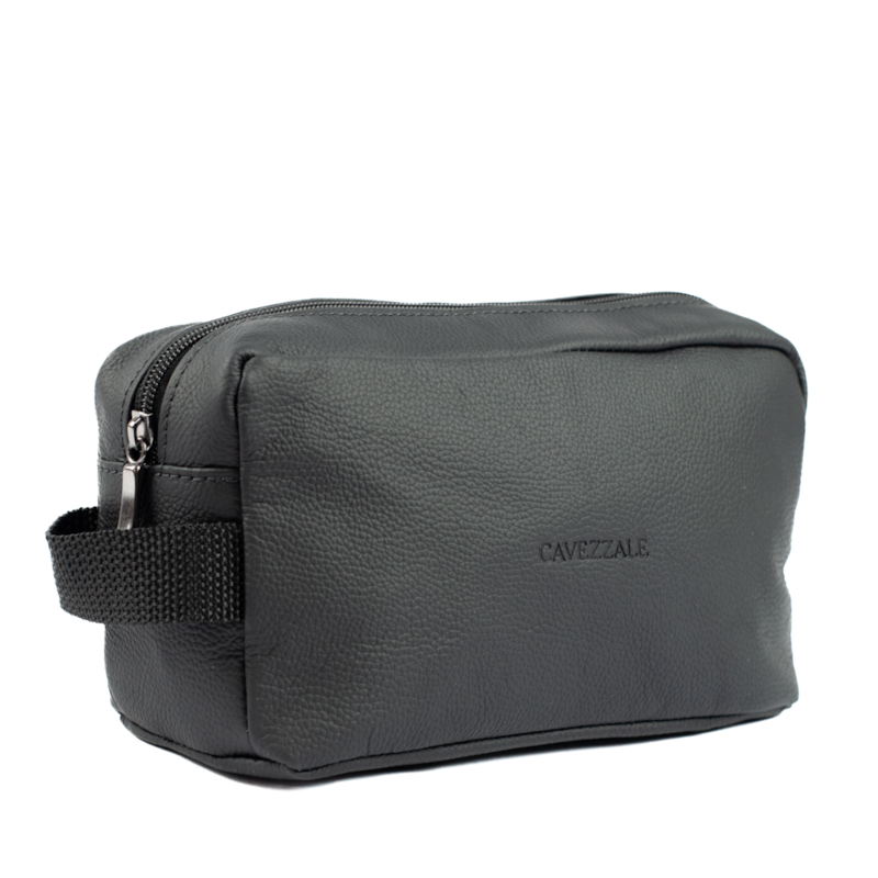 Como Deixar Seu Pai Estiloso neste Dia dos Pais. Necessaire Couro Cavezzale Soft Preto 104755 